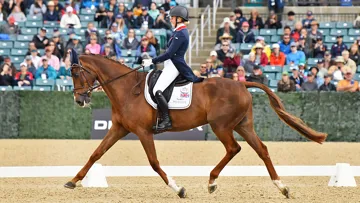 Yasmin Ingham et Banzaï du Loir ont assuré le spectacle devant 13.252 personnes, hier soir à Lexington.