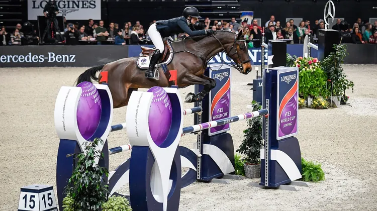 Stephanie Holmen et Flip's Little Sparrow