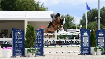 Andreas Schou s’impose en maître avec I Know dans le Grand Prix du Sotheby’s International Realty CSIO Deauville.