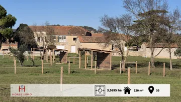 Beau domaine à la limite du Gard et de l’Ardèche