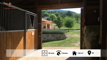 À vendre : Petite propriété équestre en pleine nature