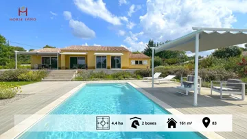 À vendre :  splendide propriété équestre de style méditerranéenne dans le Var