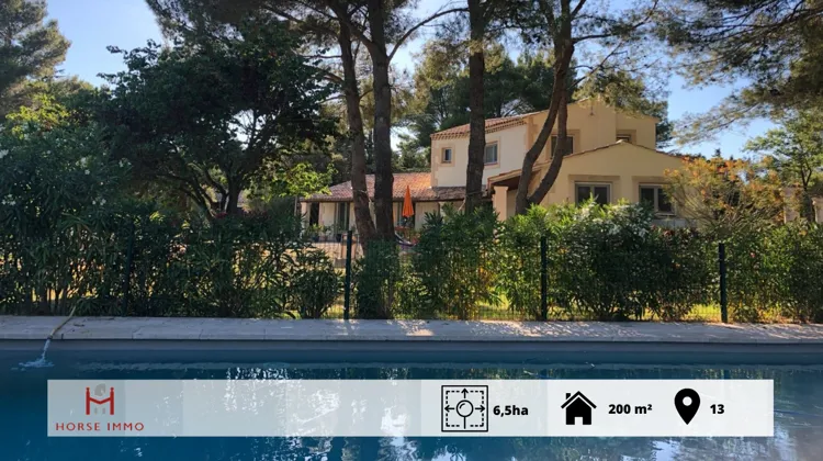 Très beau domaine dans les alpilles