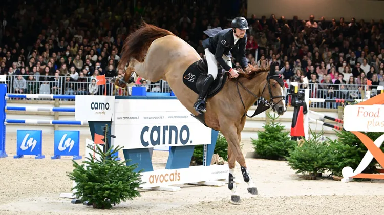 Dimanche, Tituan Schumacher a conclu son année 2022 en disputant le Grand Prix CSI 4* de Rouan avec Carera des Brimbelles.
