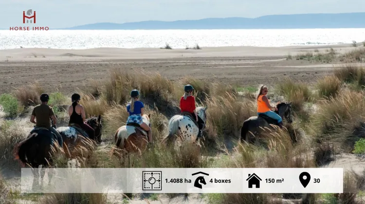 À vendre : ranch de tourisme équestre à deux pas de la mer
