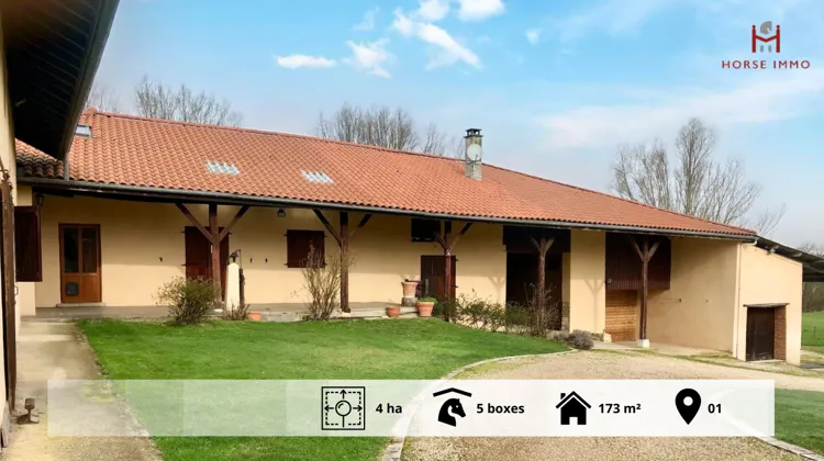 Charmant domaine équestre de 4 ha à 10 min de Bourg en Bresse.