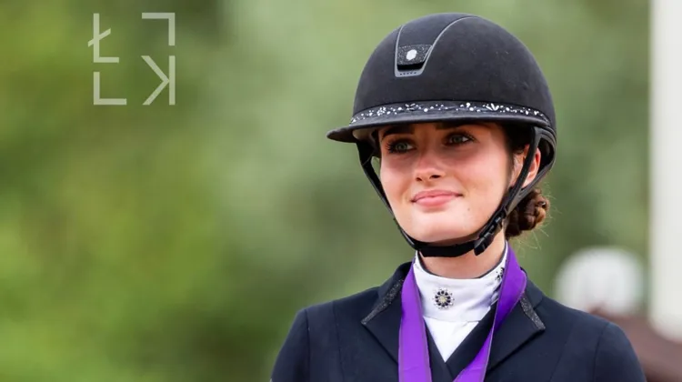 “C’est une fois sur le podium, avec la médaille, que j’ai réalisé que je l’avais fait. C’était très fort et très beau!”, dit la jeune femme.