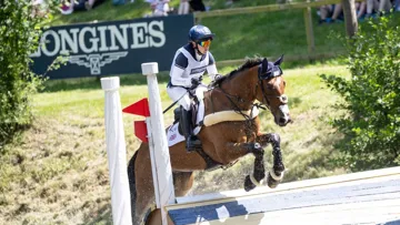Laura Collett et London 52 ont conservé la main dans le CCI 5*-L de Luhmühlen