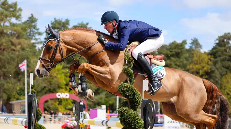 Le Printemps des sports équestres réussit décidemment à Daniel Deusser, déjà vainqueur de deux épreuves du CSI 5* de Fontainebleau avec deux montures différentes. 