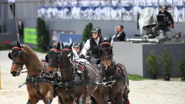 À Leipzig, l’Allemande Mareike Harm, ici au CAI-W de Genève, marquera l’histoire de l’attelage en devenant la première femme à disputer la finale de la Coupe du monde.