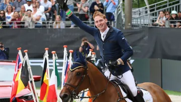 Daniel Coyle, quelques foulées après avoir réalisé qu'il venait de s'imposer à Rotterdam. 