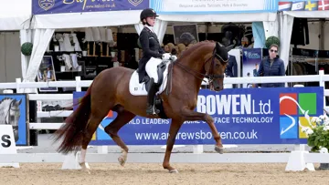 Rose Oatley et Veneno