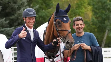 Daniel Deusser, Killer Queen VDM et le groom Sean Lynch ont vécu une grande journée hier à Calgary. 