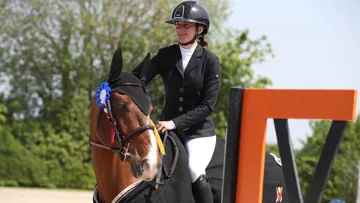 Après leur victoire dans la Chasse hier, Éléonore Fénelon et Boystar de la Serre ont maintenu leur rang aujourd'hui dans le Critérium des As Jeunes Seniors.