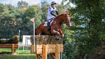 Jonelle Price, ici sur Killlbunny Andy au CCIO 4* de Boekelo en 2022, livre son analyse sur le futur de sa discipline.