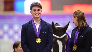 Sacré champion d’Europe de voltige, Quentin Jabet a été nommé pour les FEI Awards. 