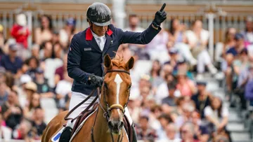 Julien Épaillard et Dubaï du Cèdre ont entamé leur ascension au CSIO 5* de La Baule, où ils ont signé un double sans-faute dans la Coupe des nations.
