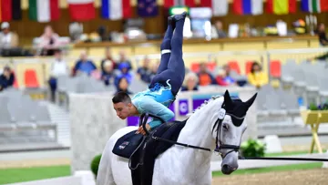 Petit frère de Dorian Terrier, membre de l’équipe de France Seniors de voltige, Baptiste Terrier, dix-sept ans, est en train de s’affirmer parmi les voltigeurs les plus prometteurs de sa génération.