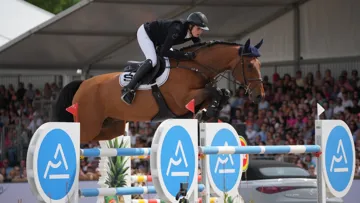La jeune Allemande Kendra Claricia Brinkop s'est octroyé le Grand Prix 4* de Bourg-en-Bresse devant Steve Guerdat et Pierre-Marie Friant.