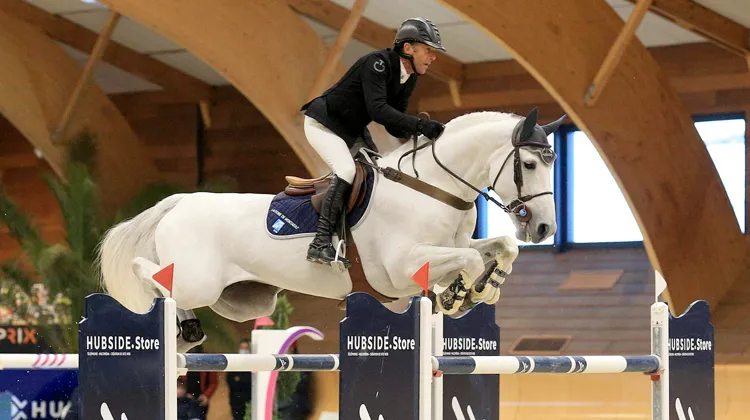 Philippe Rozier et Le Coultre de Muze à l’Hubside Jumping indoor de Ratières.
