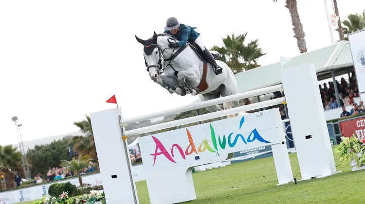 Pénélope Leprevost en route vers la victoire avec le styliste Excalibur de la Tour Vidal.