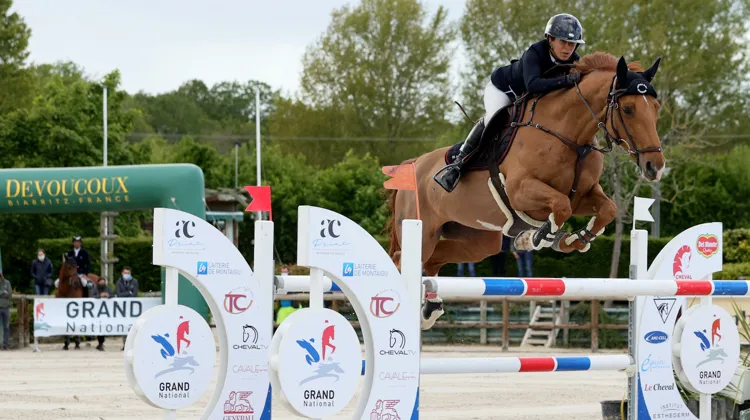 Marie Pellegrin et Boréale de Fondcombe lauréates du Grand Prix Pro Élite 2021.