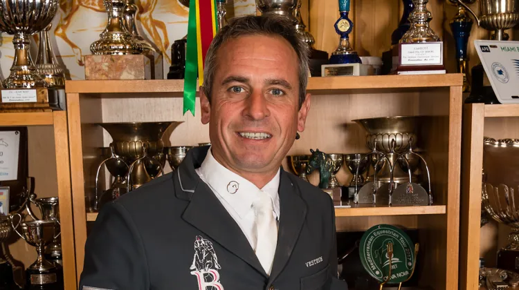 Meilleur cavalier français au classement mondial Longines de saut d’obstacles, Julien Épaillard affiche de nouvelles ambitions entrepreneuriales.