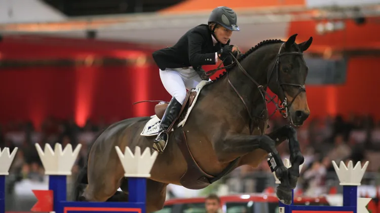 En 2007, alors qu’elle venait de devenir la première femme numéro un mondial de l’histoire du saut d’obstacles, Meredith Michaels-Beerbaum avait triomphé dans le Grand Prix 5* de Lyon avec Shutterfly. En 2010, l’Allemande avait réitéré la performance avec Checkmate 4.