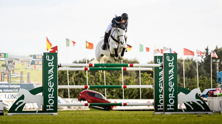Nouvelle victoire en Grand Prix pour Matthew Sampson et la géniale Ebolensky!