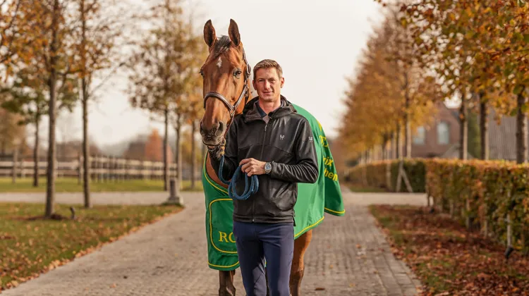À quarante et un ans, Daniel Deusser écrit l’une des plus belles pages de sa carrière, notamment grâce à Killer Queen VDM, qui l’a aidé à décrocher les mythiques Grands Prix des CSIO 5* d’Aix-la-Chapelle et Calgary.