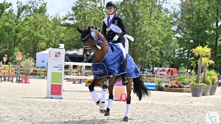 Troisième médaille d'or cette semaine pour Lilly Marie Collin et Cosmo Callidus NRW!