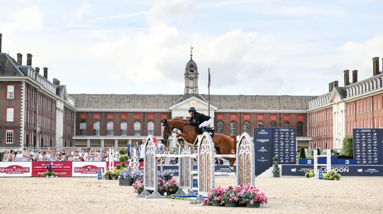 Nicola Pohl et Arlo de Blondel se sont illustrés devant l'hôpital royal de Chelsea hier après-midi.