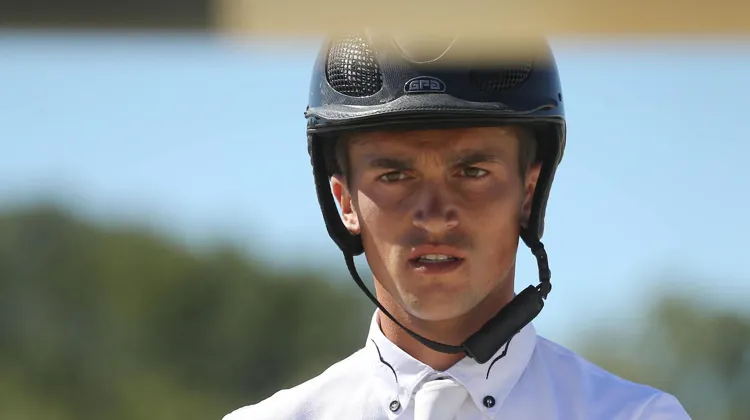 À trente et un ans, Aurélien Leroy figure parmi les nouveaux visages de l’équipe de France de saut d’obstacles.