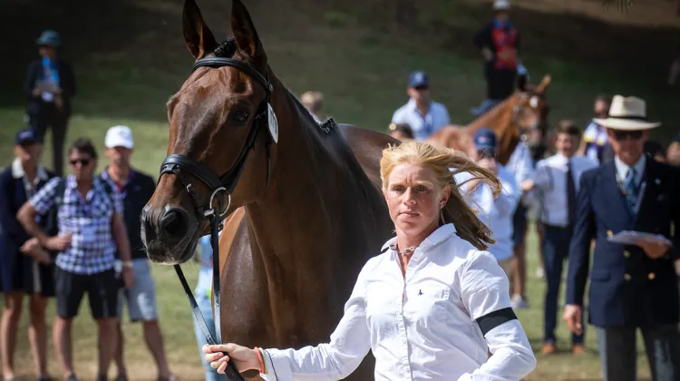 À trente-sept ans, et après avoir disputé son premier CCI5*-L il y a moins de dix ans, la Britannique Rosalind Canter, ici avec Lordships Graffalo, est aujourd’hui l’une des plus grandes médaillées du concours complet.