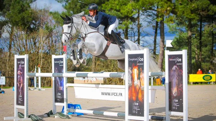 Malgré ce que pourrait laisser penser son rictus, Stéphane Landois n’a guère tremblé avec Chaman Dumontceau*Ride for Thaïs, cet après-midi dans le Maine-et-Loire.