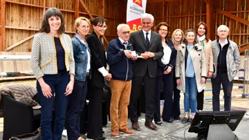 Jean-Baptiste Thiébot, naisseur de Piaf et Amande de B’Neville, a été honoré notamment par Hervé Morin, Clotilde Eudier, Malika Cherrière et Laurence Meunier.