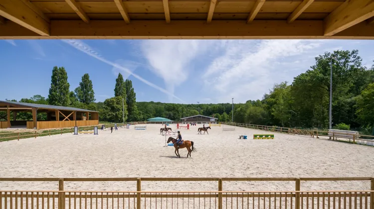 Le club hippique de Versailles accueillera les équipes olympiques de Suède.