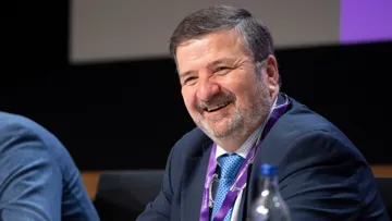 Santiago Varela est définitivement un grand expert du saut d’obstacles, talentueux, humble et assumant toujours ses choix avec sincérité.