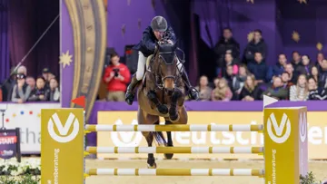 Jur Vrieling a mené Helwell du Chabus à la victoire dans le Grand Prix 4* de Francfort