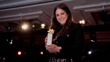 Le 13 novembre dernier, la Française a été élue meilleure groom de l'année 2024.