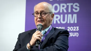 “La position selon laquelle les cavaliers ‘savent mieux que quiconque’ est à courte vue”, selon Theo Ploegmakers, président de la Fédération équestre européenne.