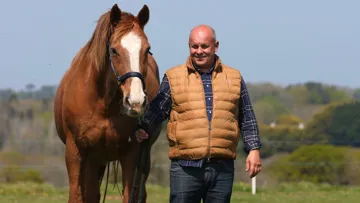 Guillaume Ansquer rend hommage à sa chère Jumpy de Kreisker.