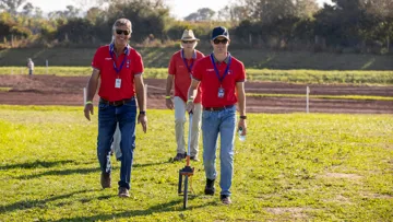 Depuis 2019, Andrew Nicholson prodigue ses conseils d’expert en cross auprès de l’équipe suisse.
