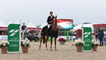 À Bourg-en-Bresse, Victor Bettendorf s'est imposé deux fois aujourd'hui. Dans l'épreuve à 1,40m du CSI 2* et dans l'épreuve à 1,50m du CSI 4*.