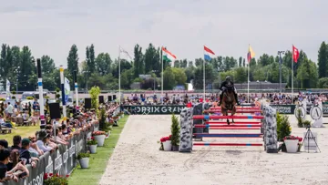 L’an passé, Cian O’Connor et Ève d’Ouilly avaient gagné le Grand Prix, alors de niveau 3*. La semaine prochaine, l’Irlandais sera l’une des têtes de série du CSI 4* de Cabourg Classic.