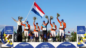 Les Pays-Bas se sont imposés à domicile pour la deuxième année consécutive à Kronenberg, grâce à Bas Moerings, Sanne Thijssen, Vincent Voorn, chef d’équipe, Mel Thijssen et Gert-Jan Bruggink (de gauche à droite).