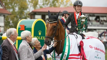 Les propriétaires de Hello Sanctos, Lady Harris et Lady Kirkham étaient à Calgary lors de la victoire du Grand Chelem.