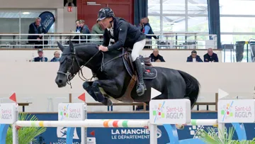 Laurent Goffinet et Elwood Blues ont gagné leur deuxième Grand Prix de l’année après leur victoire au CSI 2* de Montfort-sur-Meu.