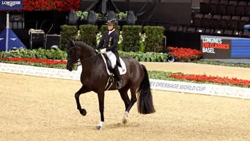 Isabell Werth et Wendy*de Fontaine on brillé dans les airs relevés, mais concédé des fautes au galop