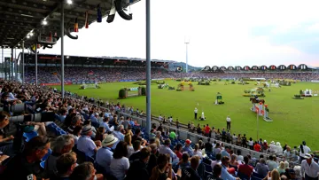 Voilà un stade que tout amateur d’équitation doit pénétrer au moins une fois dans sa vie.
